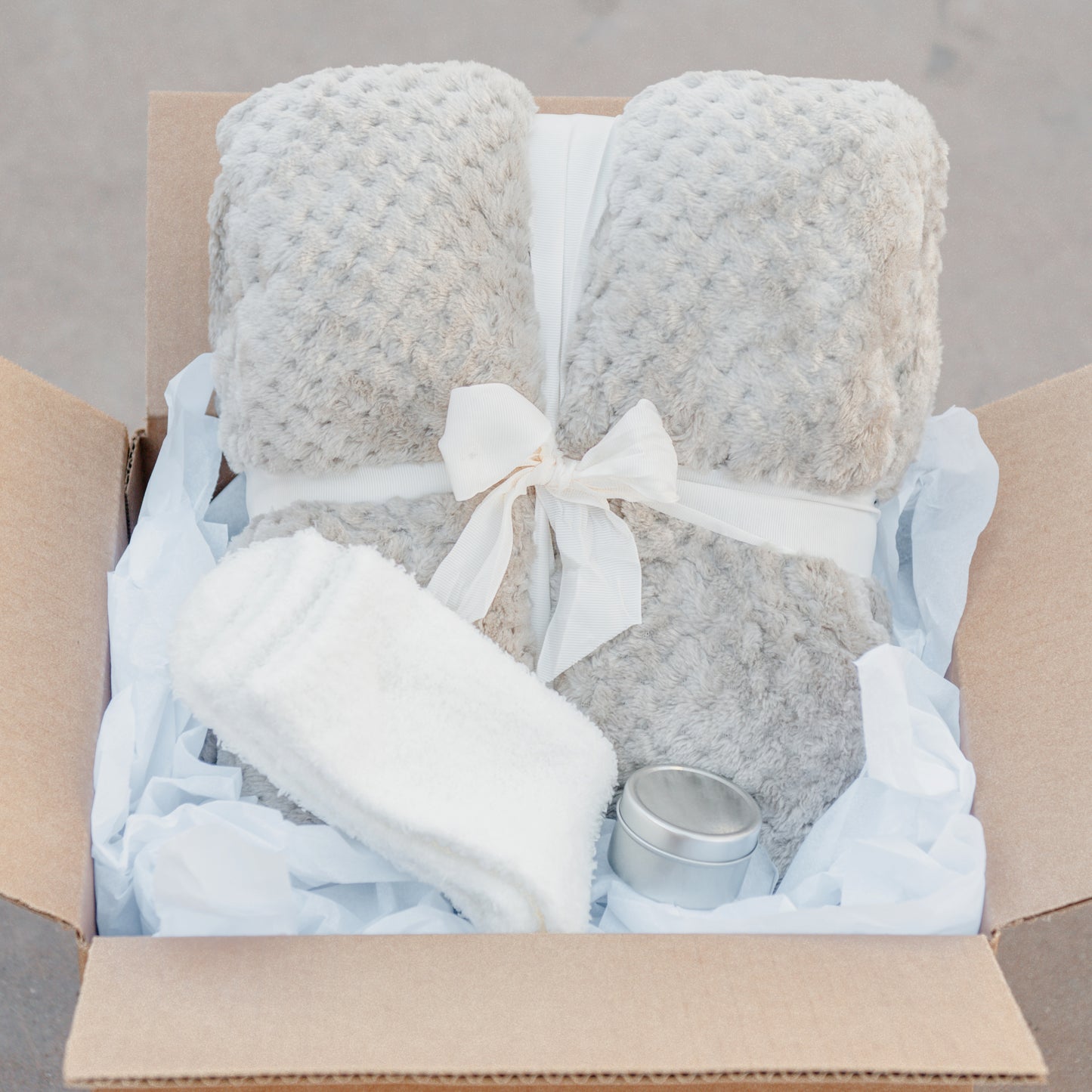 The Ultimate Cozy Gift Box – A Warm Hug in a Box!