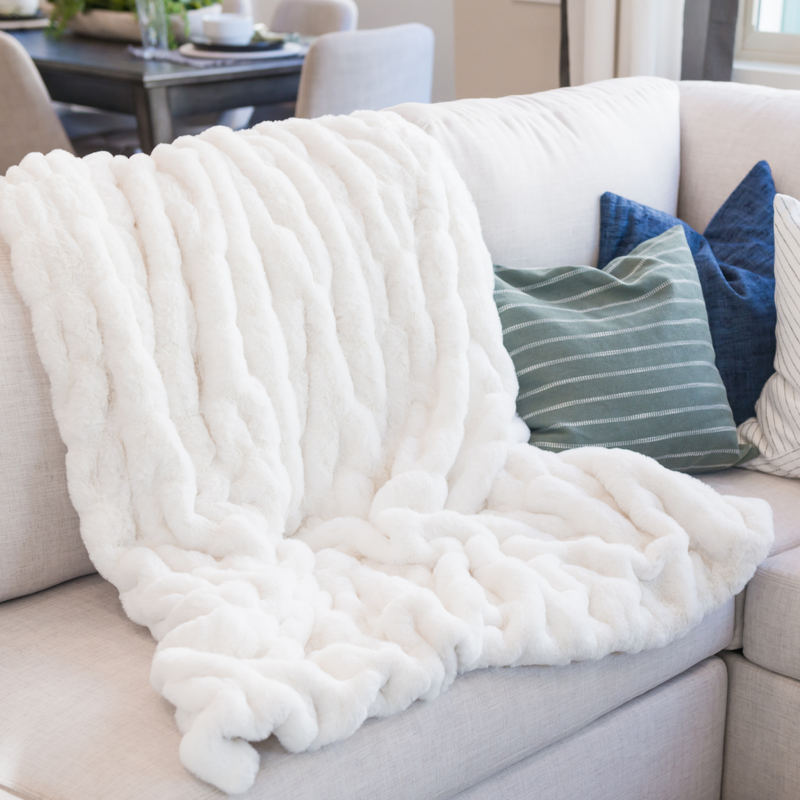 Beautiful RUCHED Faux Fur Throw