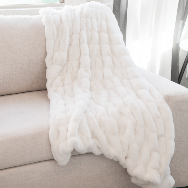 Beautiful RUCHED Faux Fur Throw